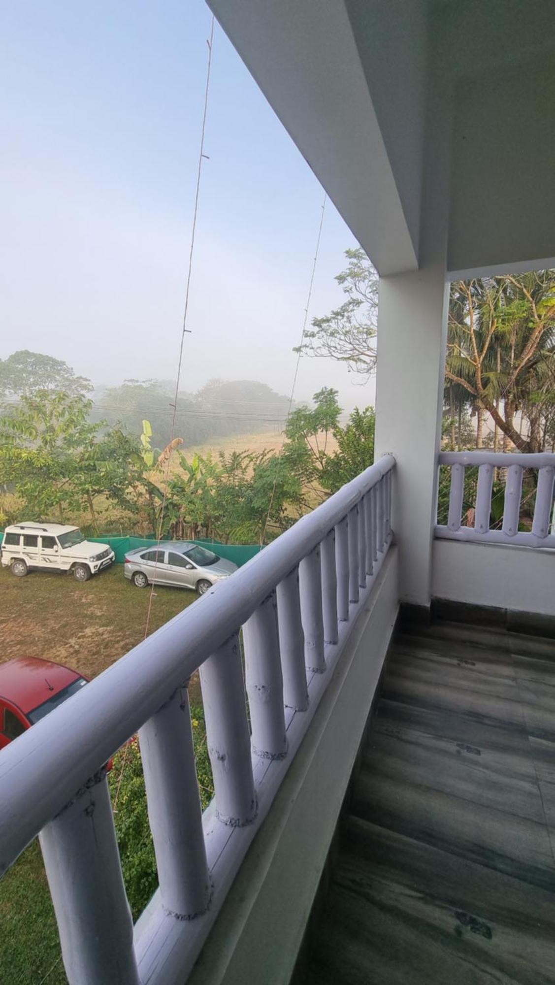 Shivaji Inn Kāziranga エクステリア 写真