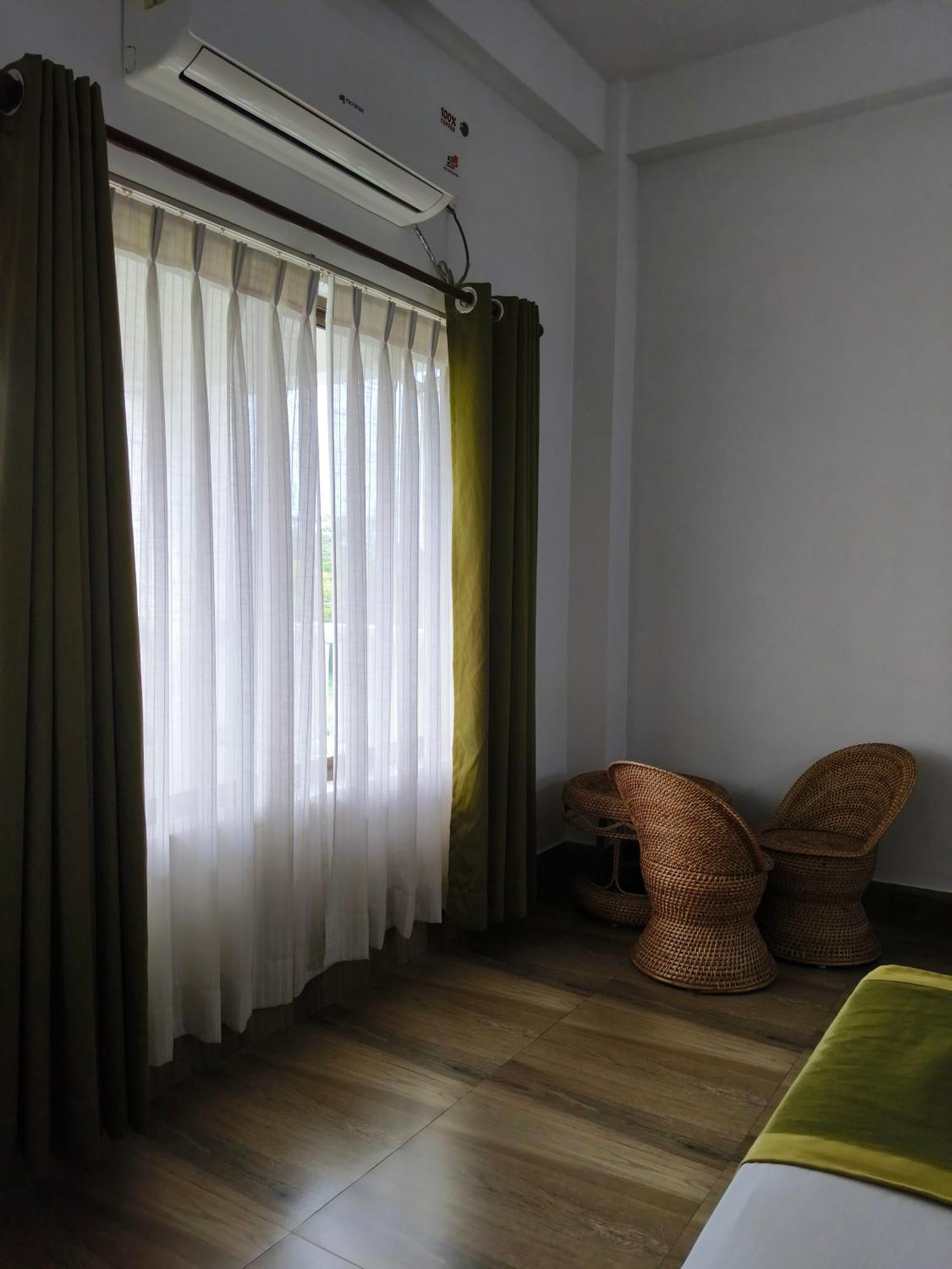 Shivaji Inn Kāziranga エクステリア 写真
